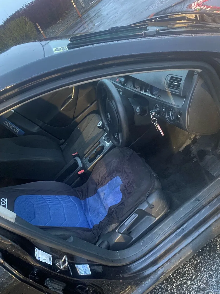 Volkswagen Passat b6 - Image 3