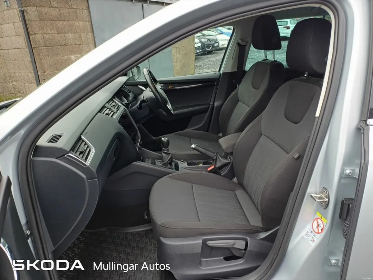Skoda Octavia COMBI Style 1.6TDI 115HP - Image 4
