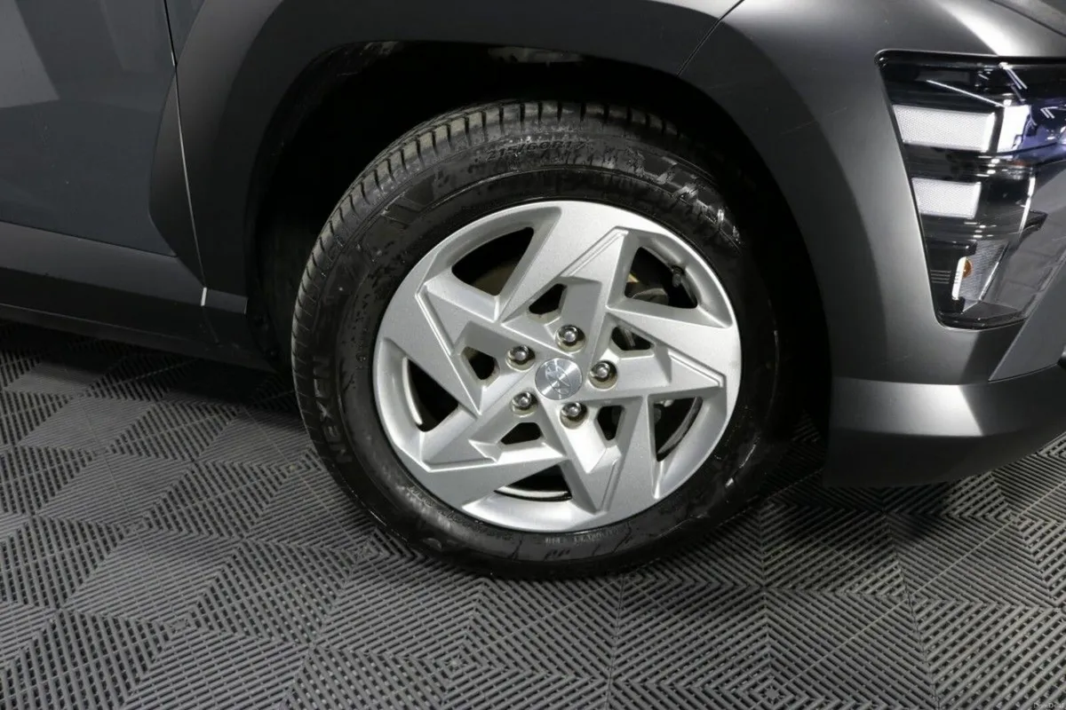 Hyundai KONA ELEGANCE 1.0L PETROL COMPACT SUV - Image 4