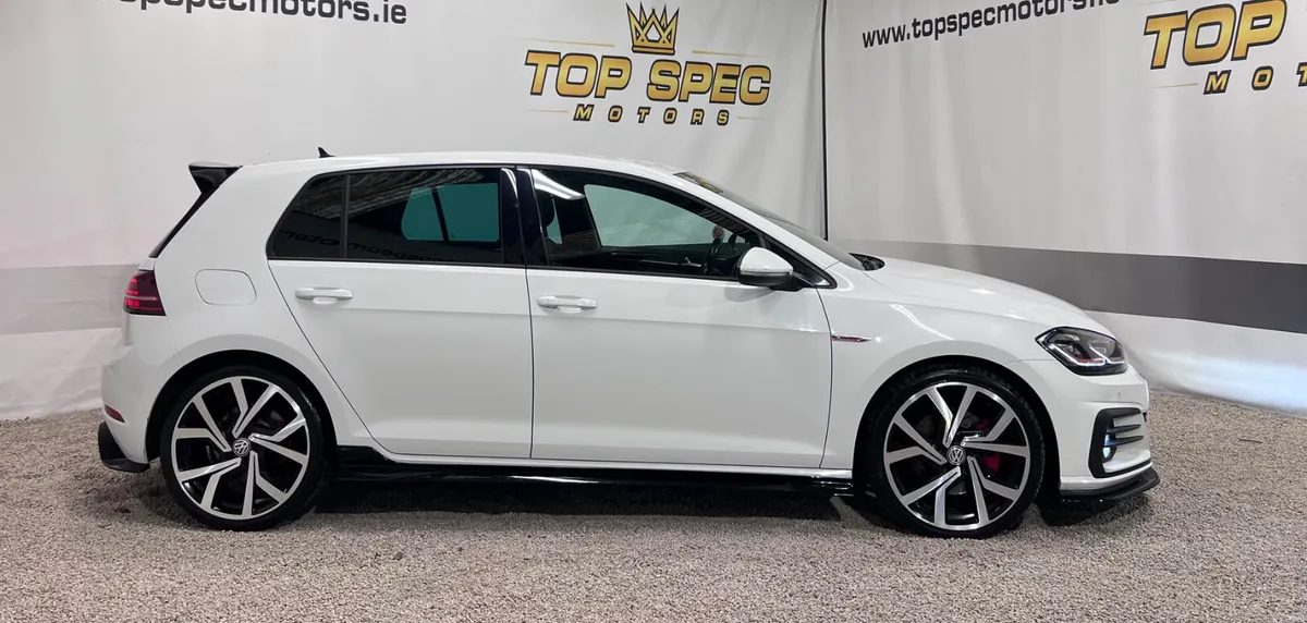 2017 (172) Volkswagen Golf gti - Image 4