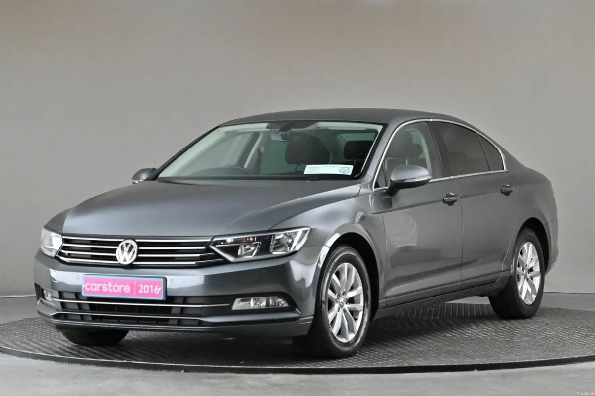 Volkswagen Passat 1.6 TDI COMFORTLINE 120BHP M6F 6 - Image 3
