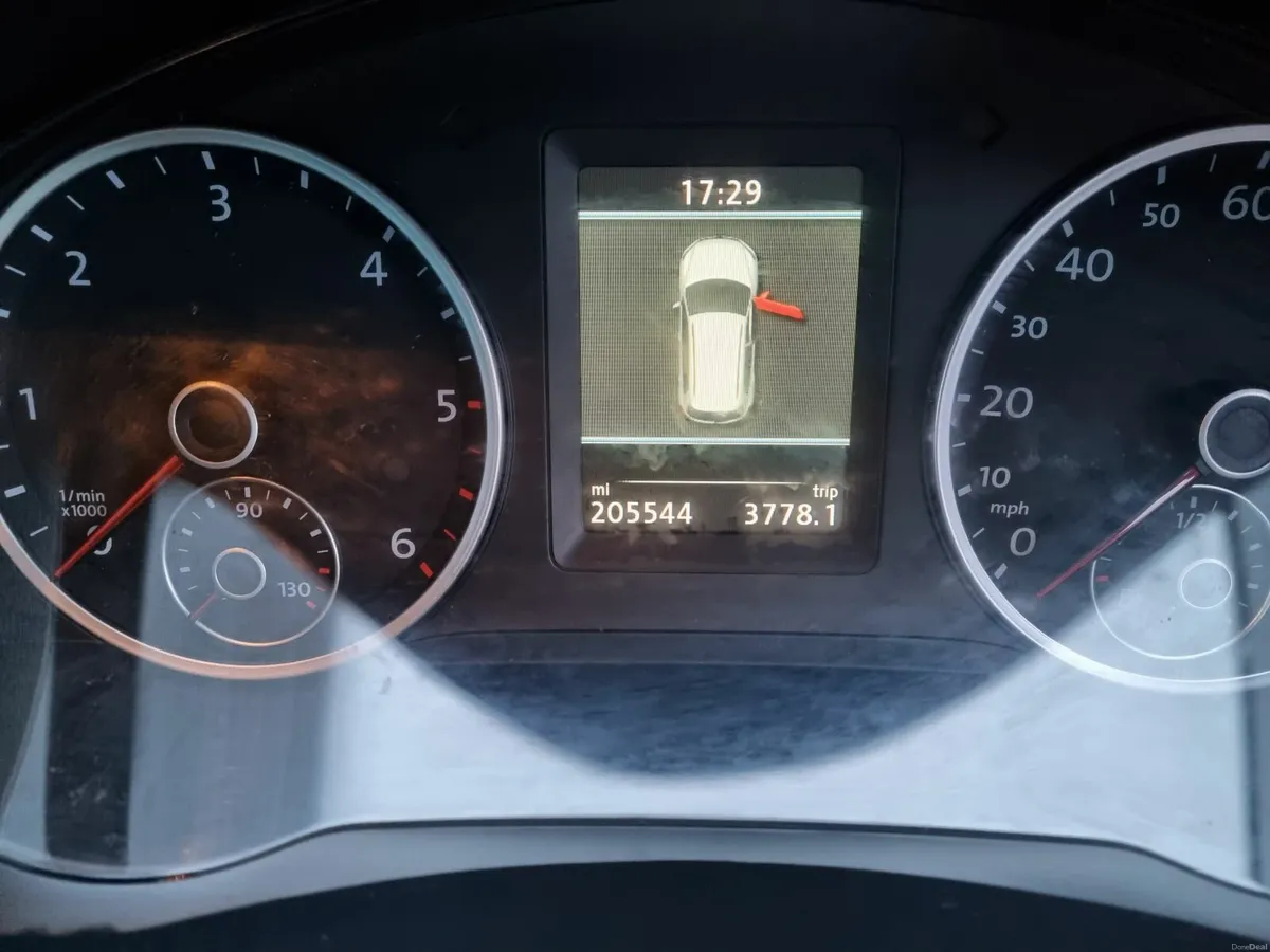 Volkswagen Tiguan 2014 - Image 2