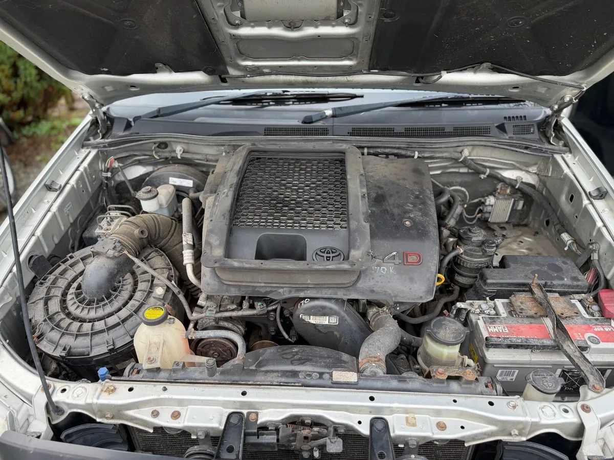 Toyota Hilux - Image 3