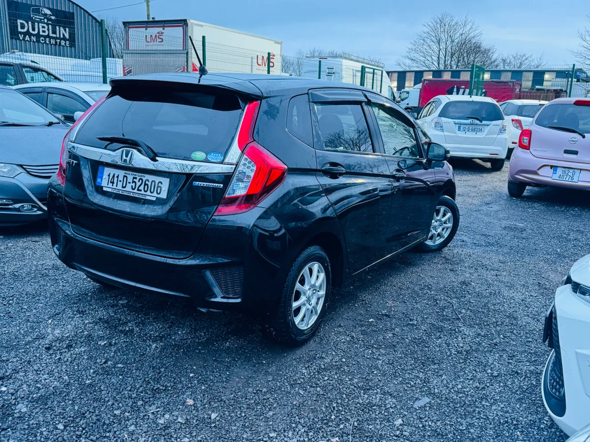 Honda Fit 2014 1.5 Hybrid Automatic - Image 3
