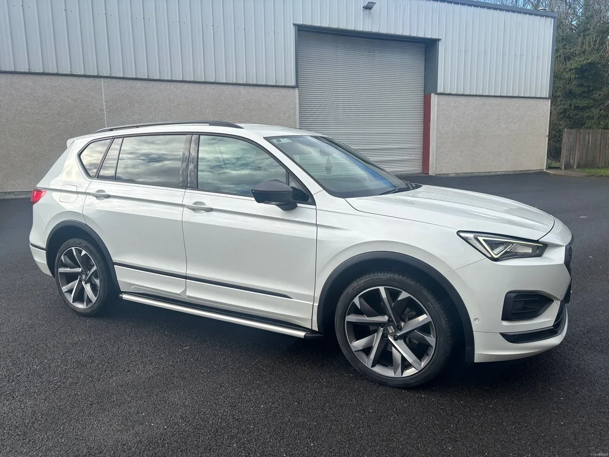 SEAT Taracco FR DSG Auto 2.0TDI 150BHP *7 Seater* - Image 1