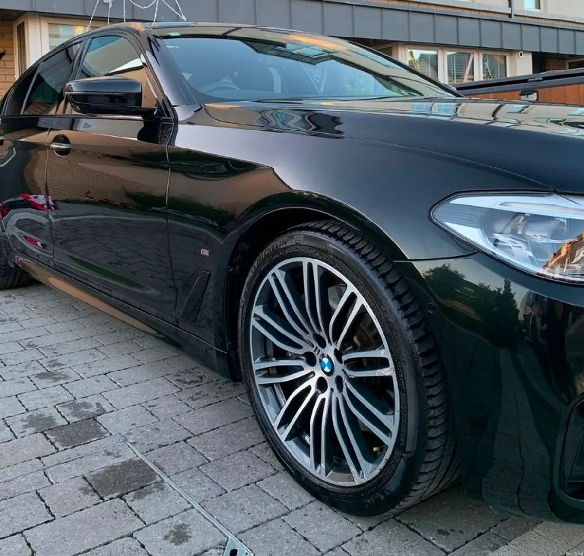 2019 BMW 530e | Plug in Hybrid | High Spec - Image 3