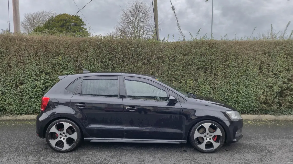 Volkswagen Polo 2013 - Image 2