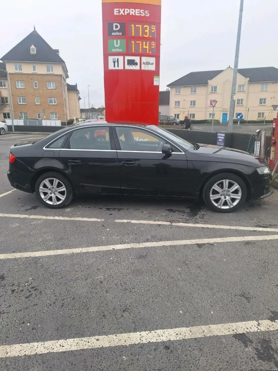 Audi a4 - Image 1
