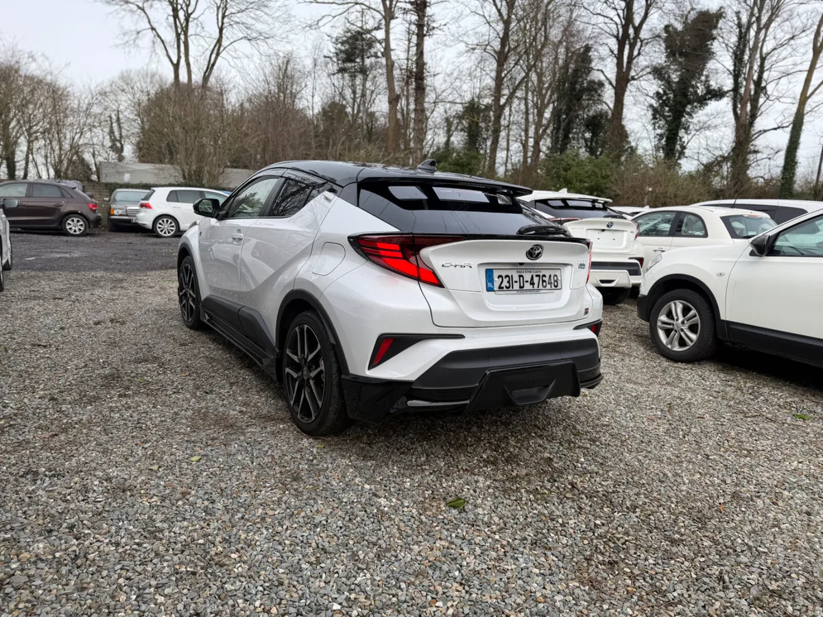 Toyota C-HR 2023 GR package - Image 4