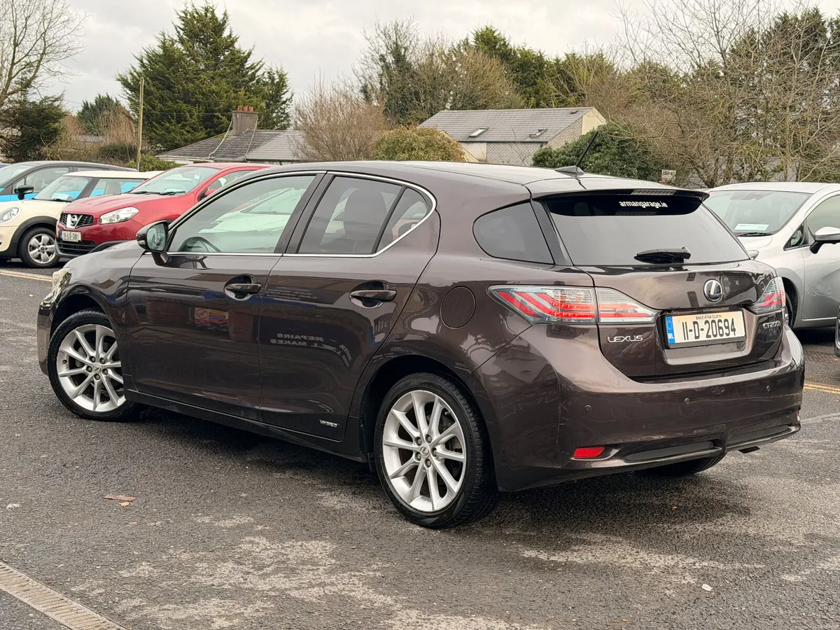 Lexus CT200h 2011 high spec - Image 3