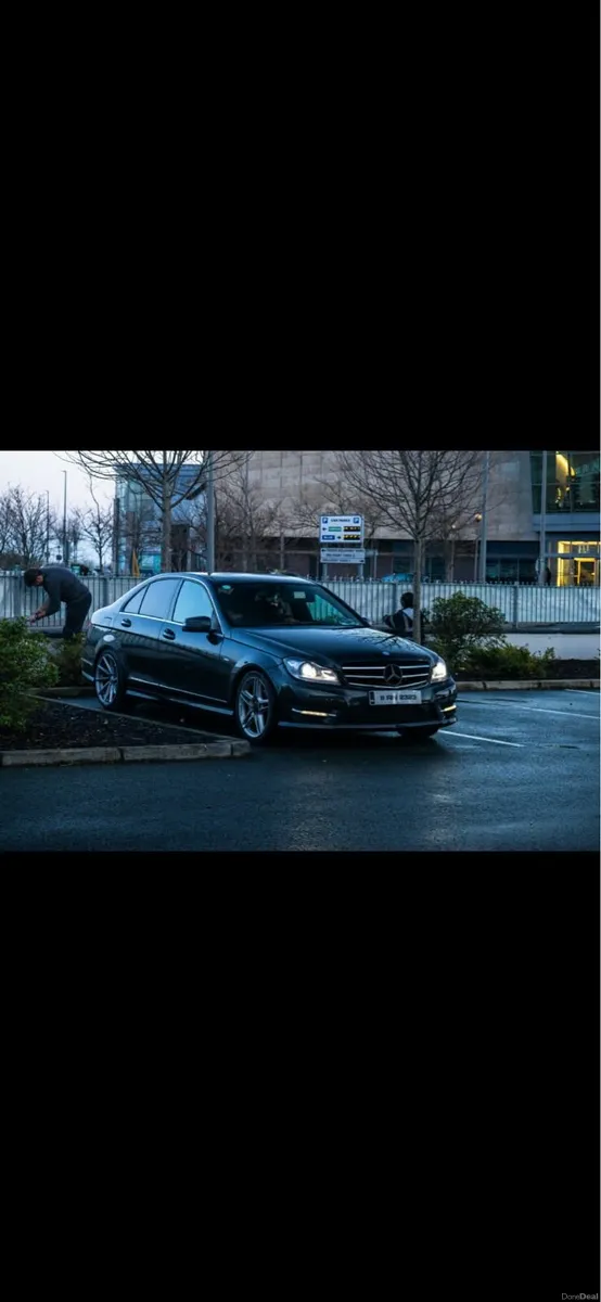 Mercedes C-class - Image 2