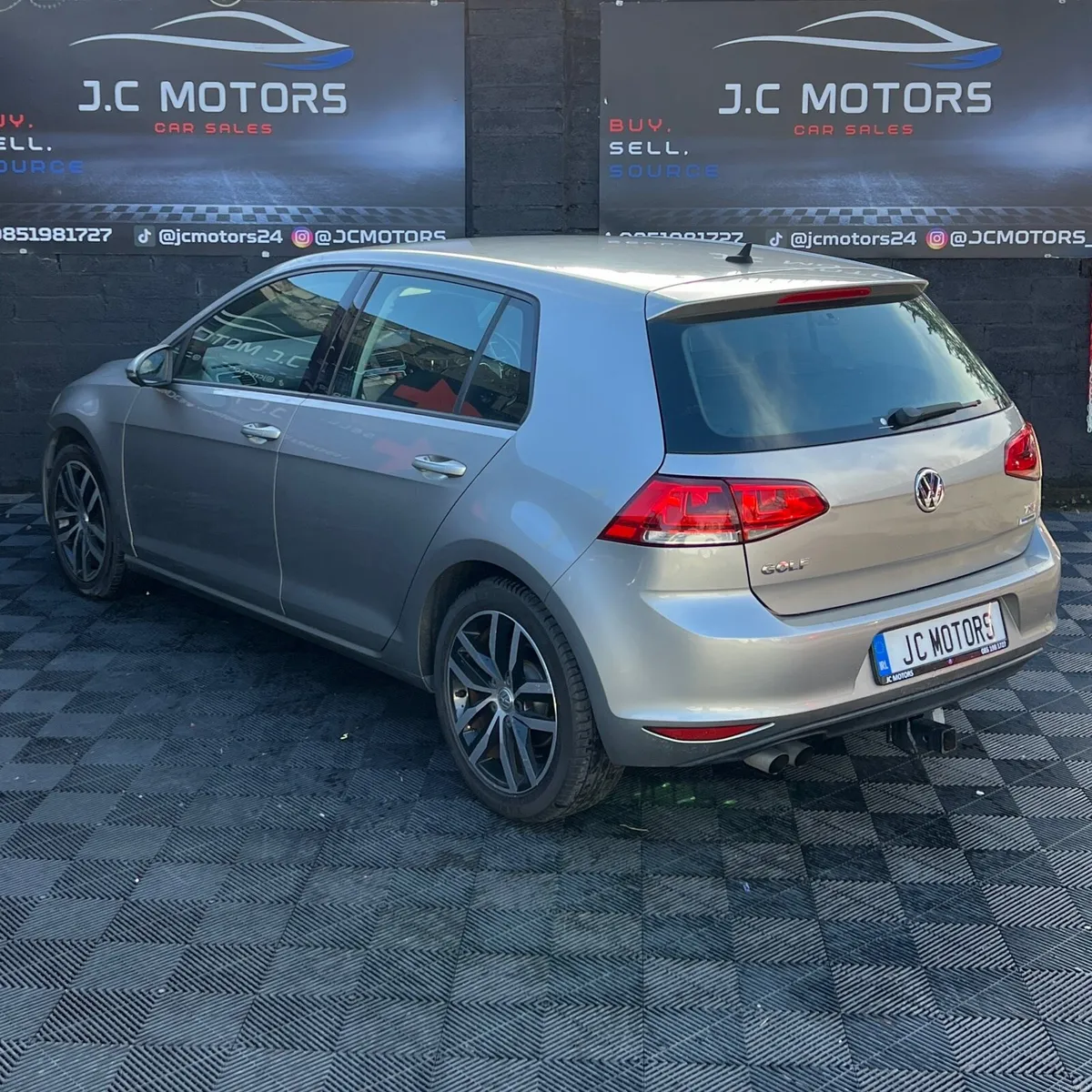 142 VW Golf Highline - Image 4
