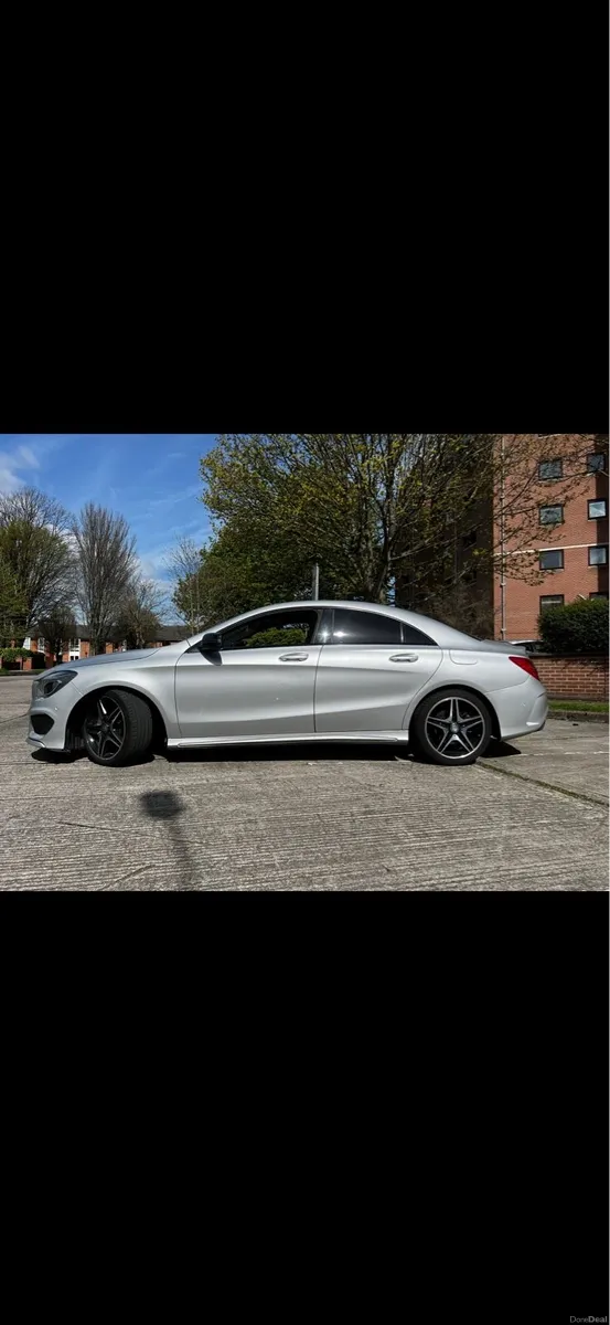 Mercedes Benz CLA AMG 220D - Image 3