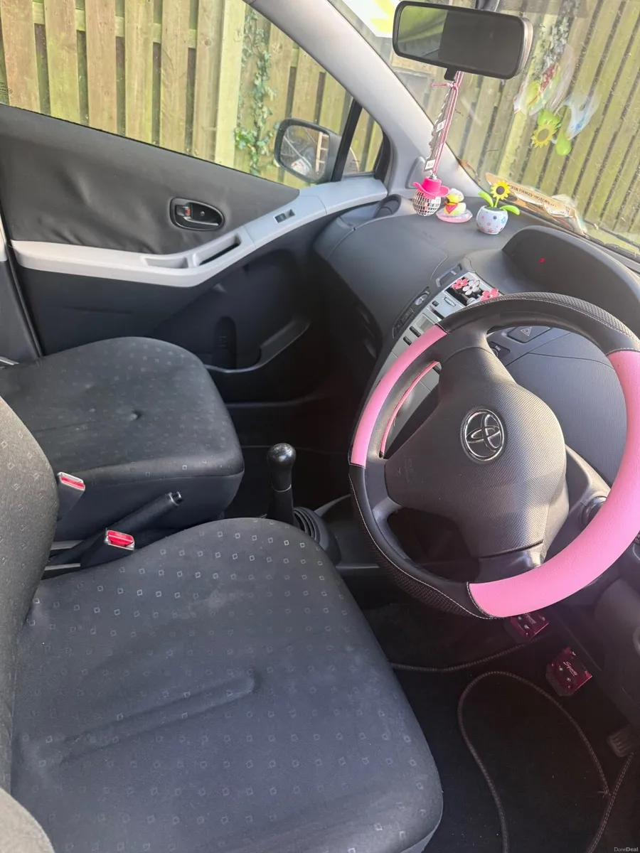 Toyota Yaris 2008 - Image 1