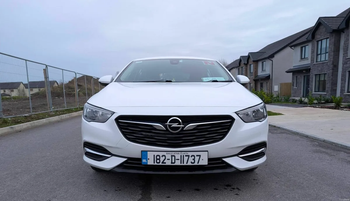 Opel Insignia 2018 - Image 1