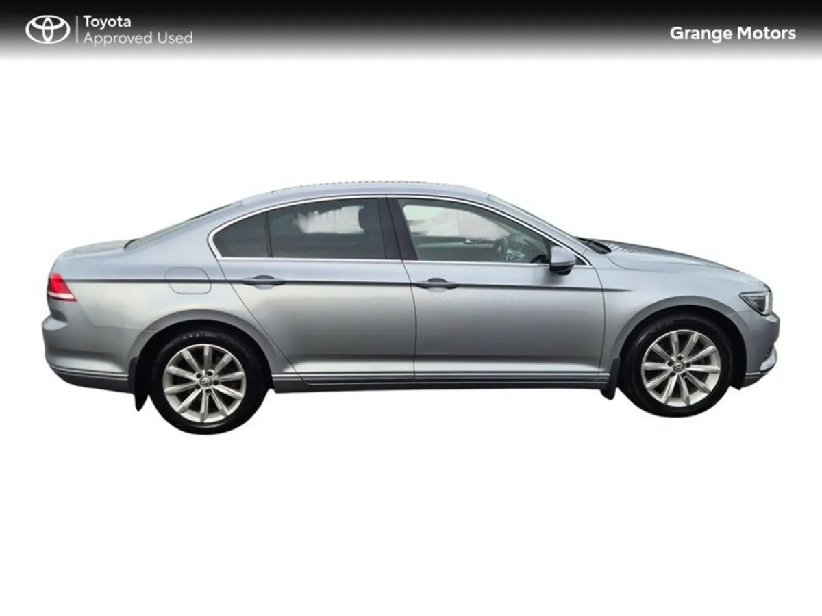 Volkswagen Passat 1.6 TDI COMFORTLINE 120BHP SALOO - Image 4