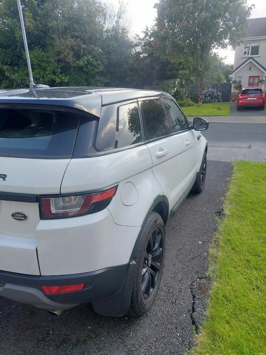 Land Rover Range Rover Evoque 2016 - Image 2