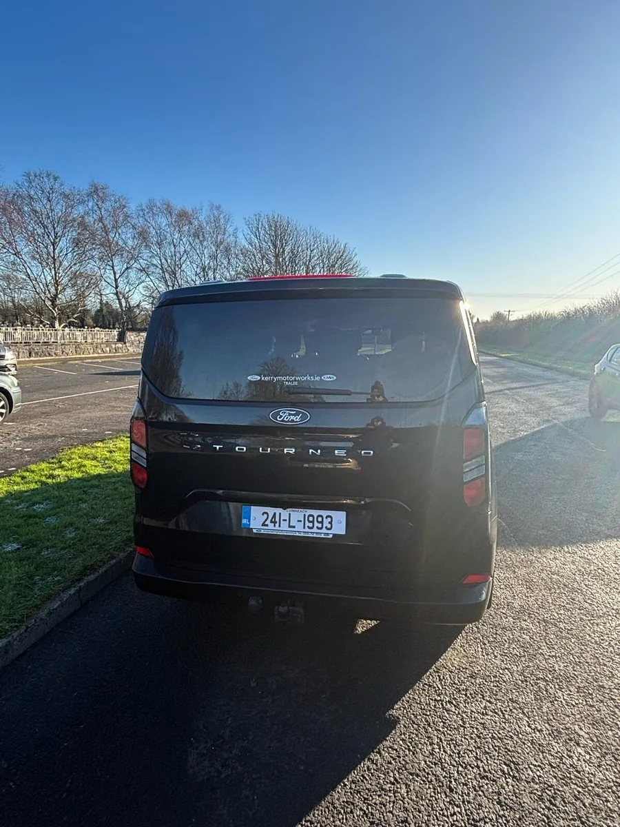 Ford Toureno - Image 4
