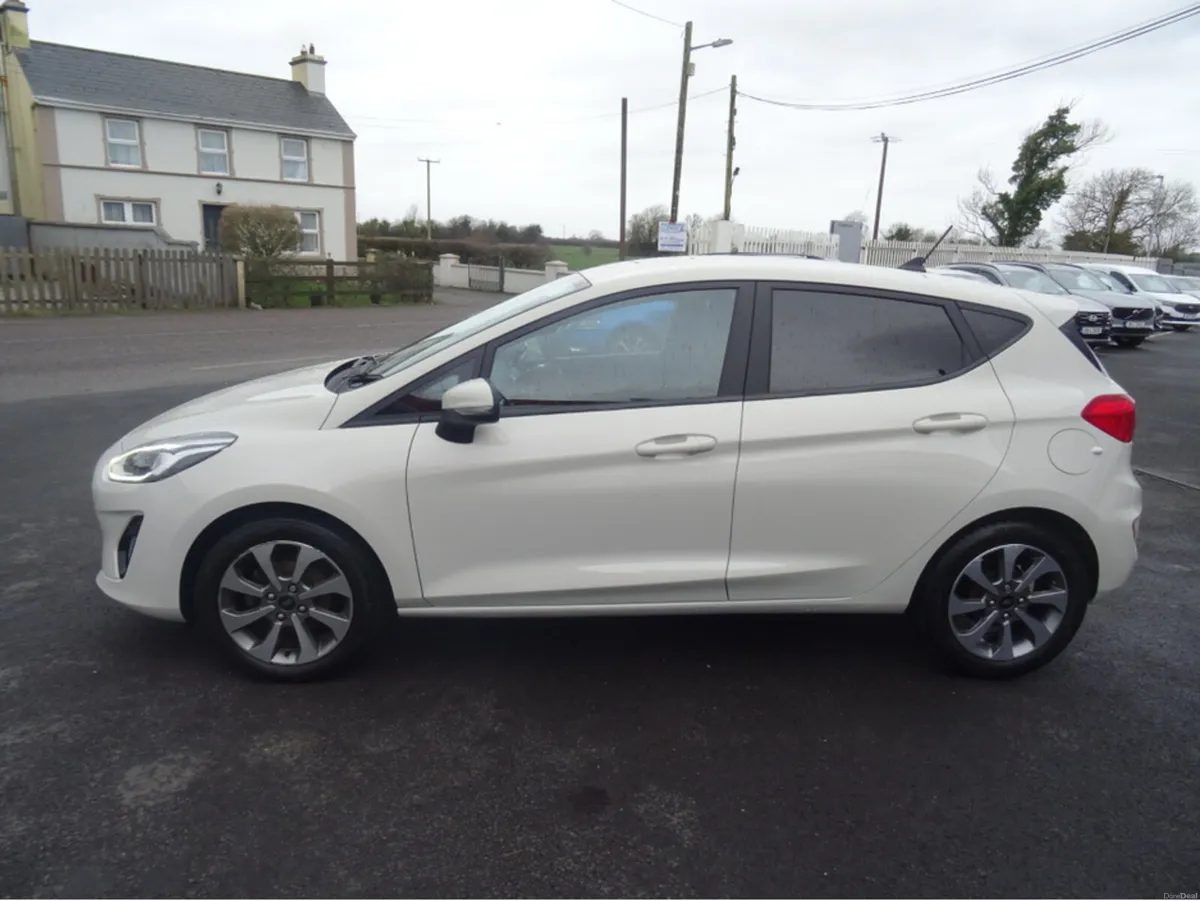 Ford Fiesta CONNECTED  1.0T " metallic white" - Image 4