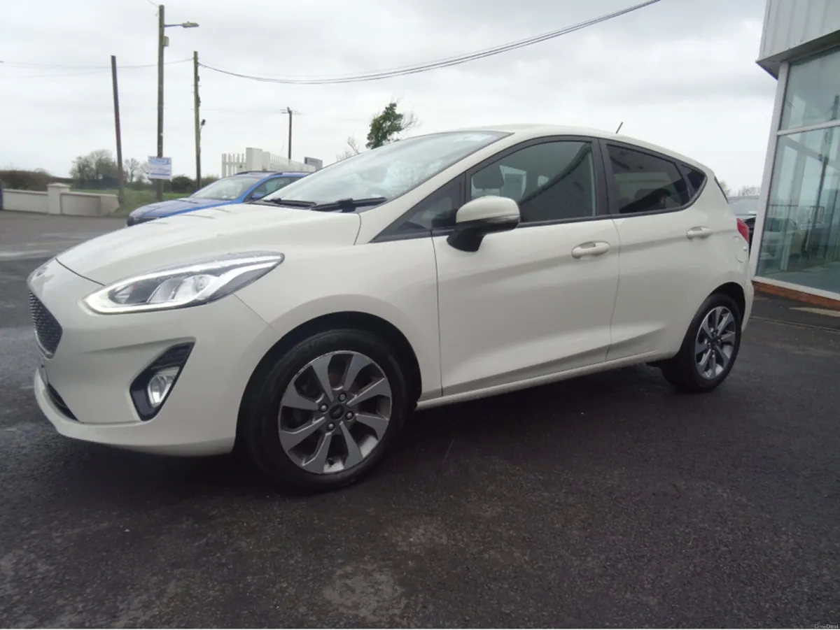 Ford Fiesta CONNECTED  1.0T " metallic white" - Image 2