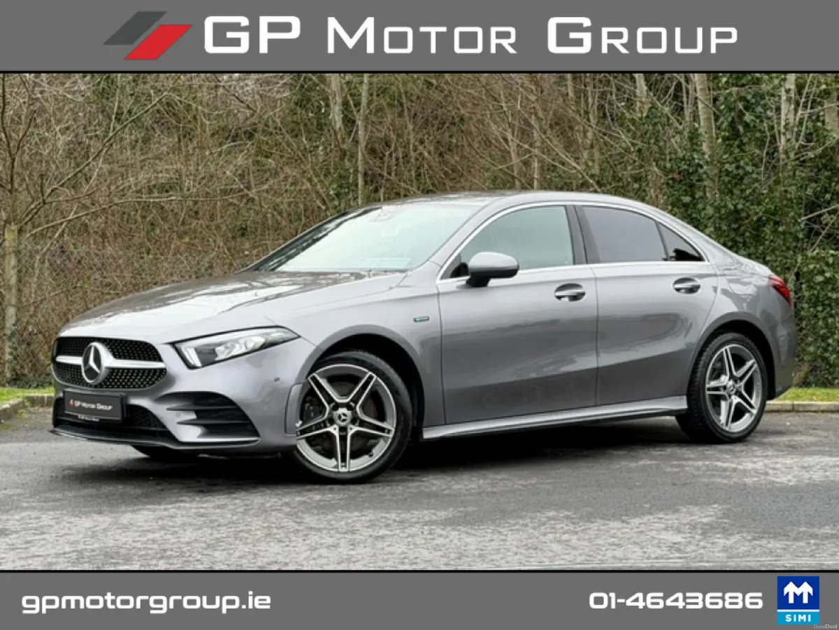 Mercedes-Benz A-Class 250 AMG LINE EXECUTIVE *1 YE - Image 4