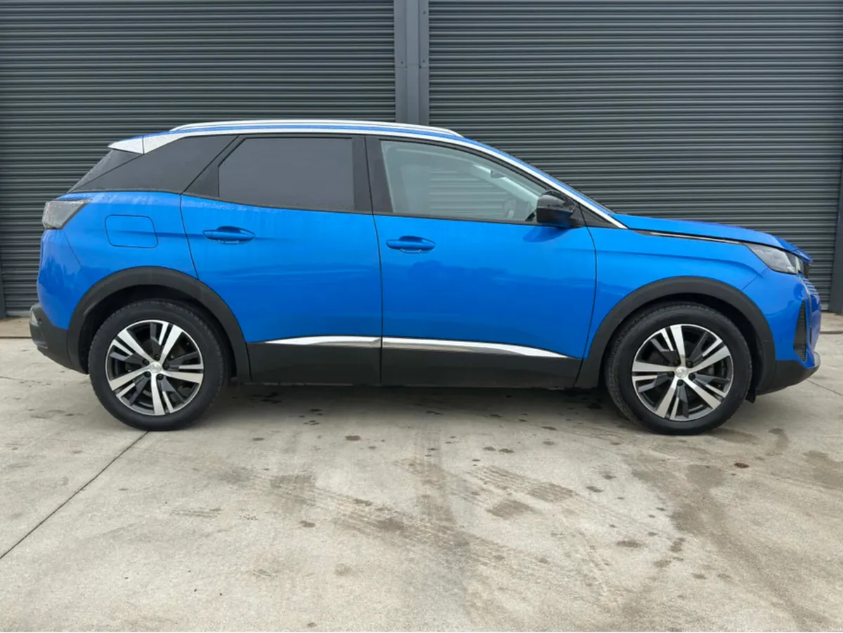 Peugeot 3008 FL ALLURE 1.5 BLUE HDI 130 bhp - Image 3