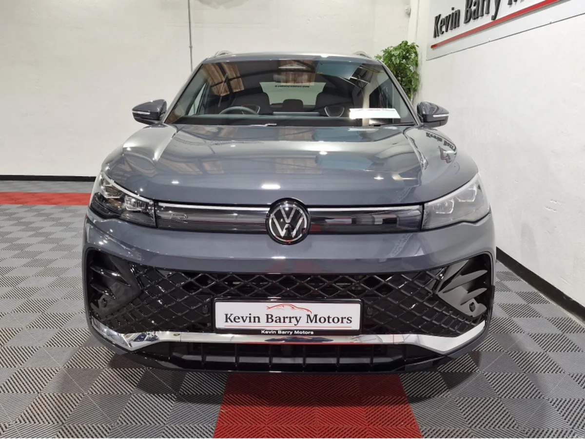 Volkswagen Tiguan 1.5TSi PHEV R-LINE AUTOMATIC **O - Image 2