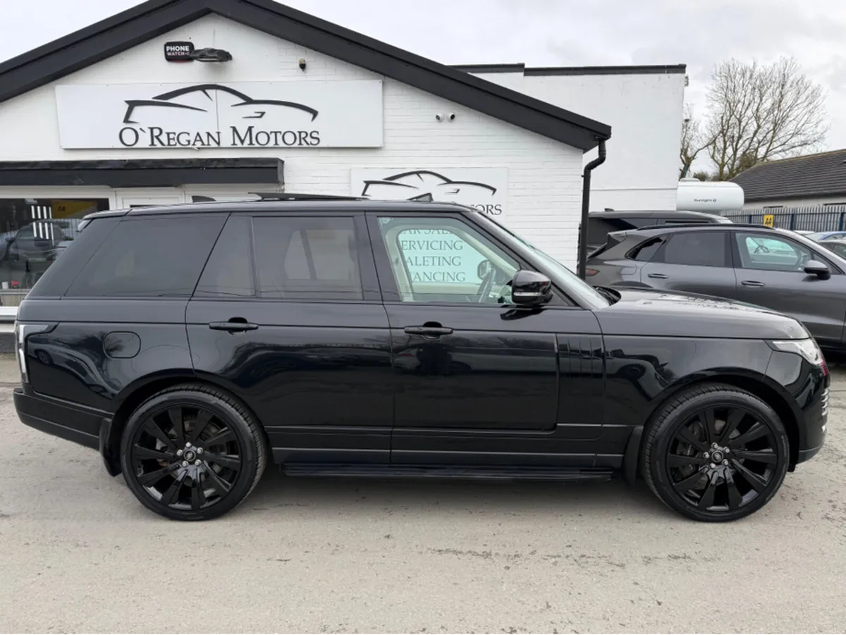 Land Rover Range Rover P400E WESTMINSTER - Image 2