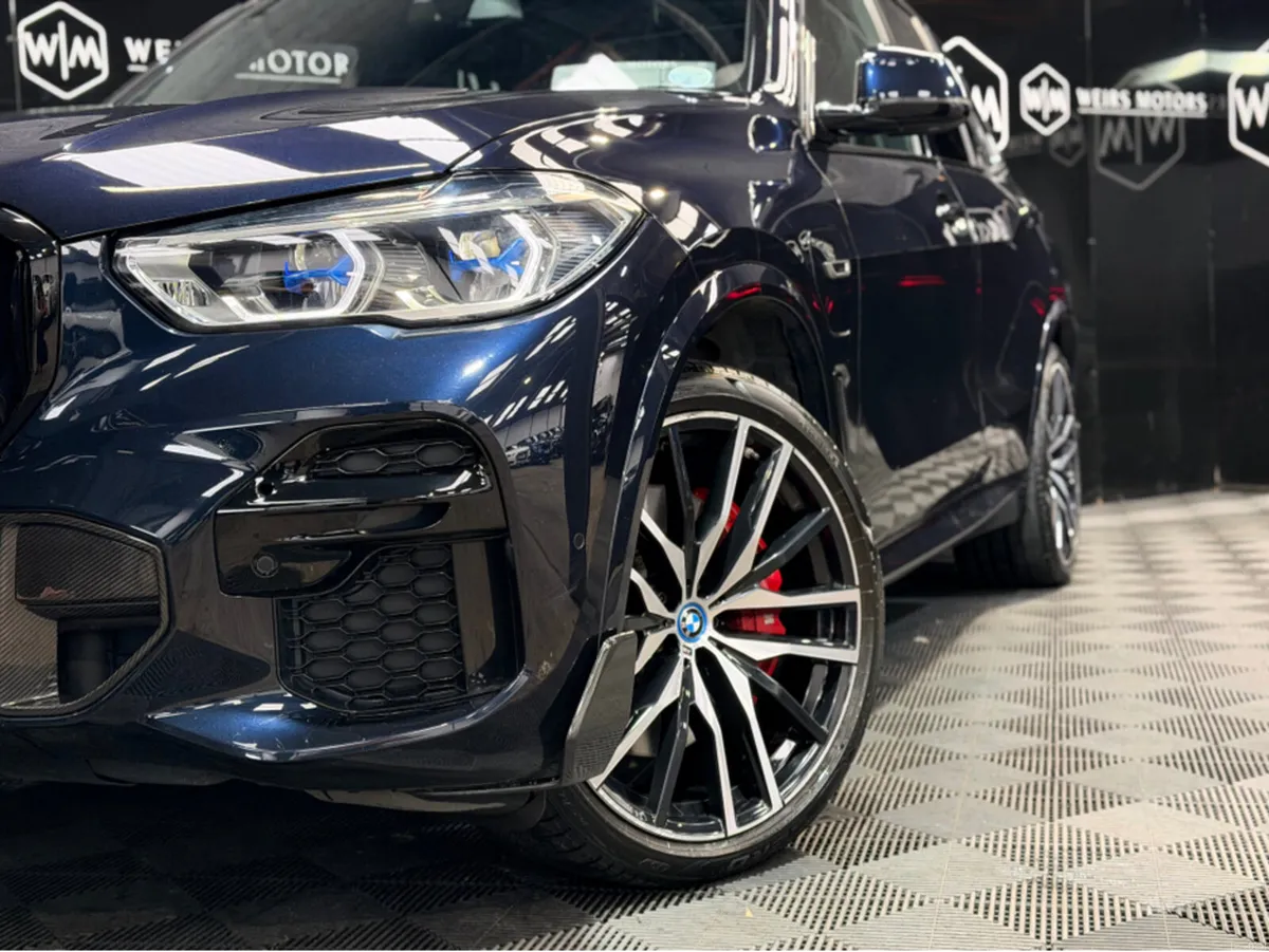 BMW X5 MSPORT XDRIVE45E CARBON EDTION X5M SEATS ON - Image 3