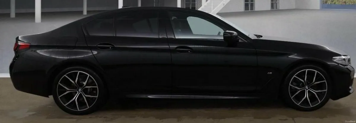 2.0 520d MHT M Sport Saloon 4dr Diesel Hybrid Step - Image 3