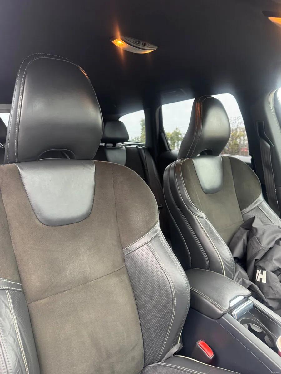 Volvo XC60 2015 R-design - Image 4