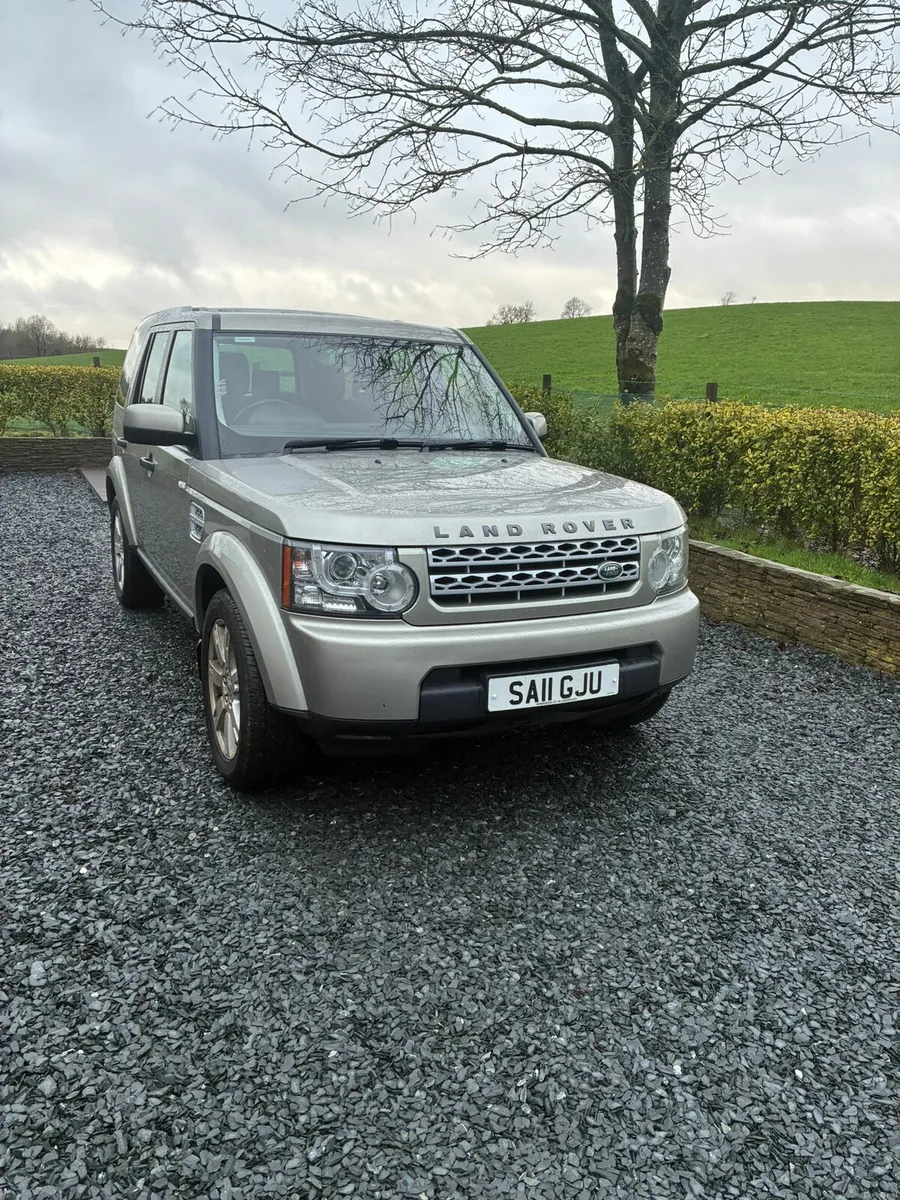 Land Rover Discovery 4 - Image 2