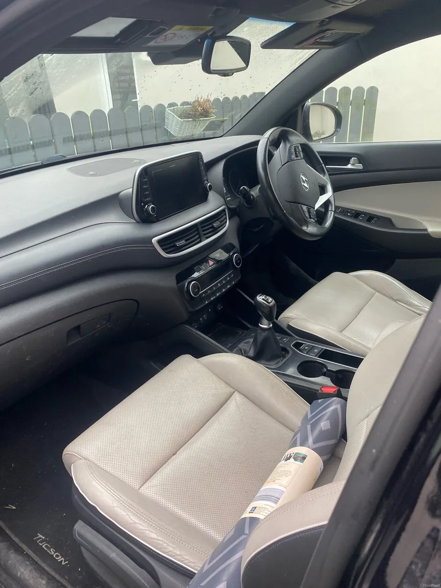 Hyundai Tuscon 1.6d Exeutive plus - Image 2