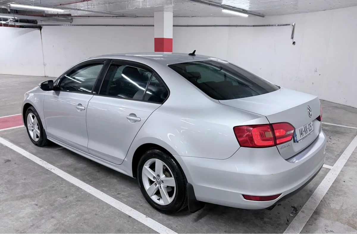 2014 VW JETTA - Image 4