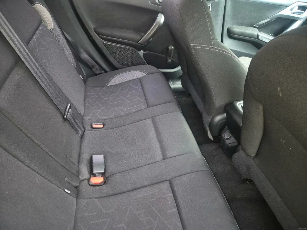 Peugeot 2008 1.6 hdi - Image 3