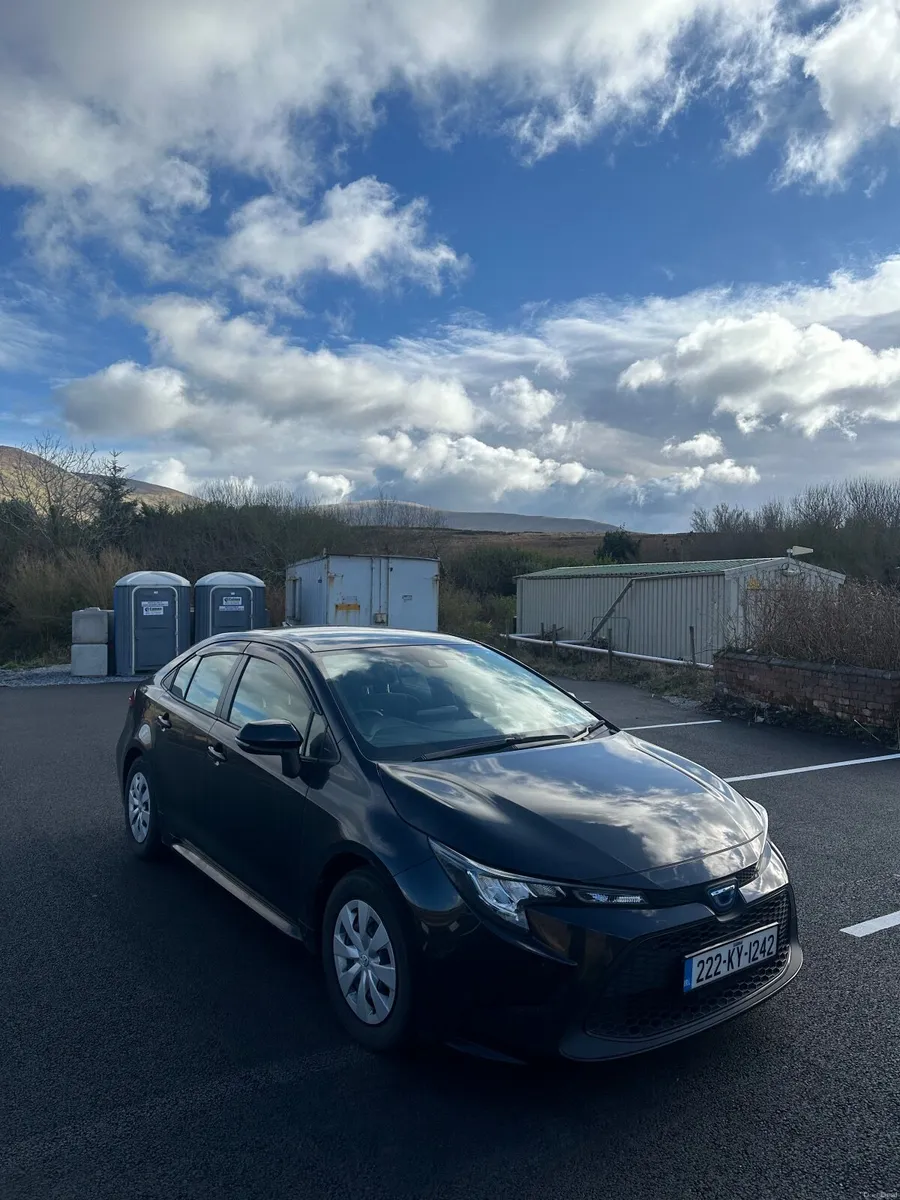 Toyota Corolla 2022 - Image 2