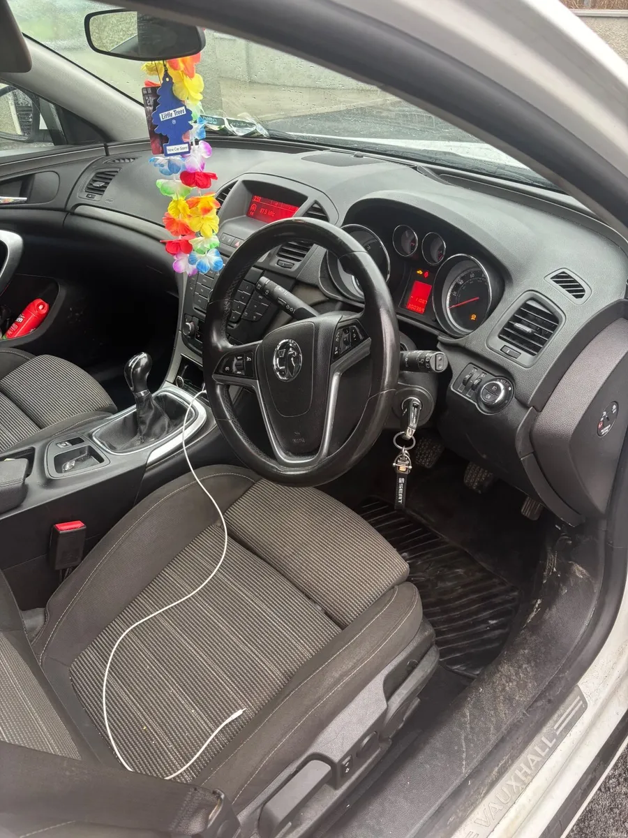 Vauxhall Insignia 2011 - Image 1