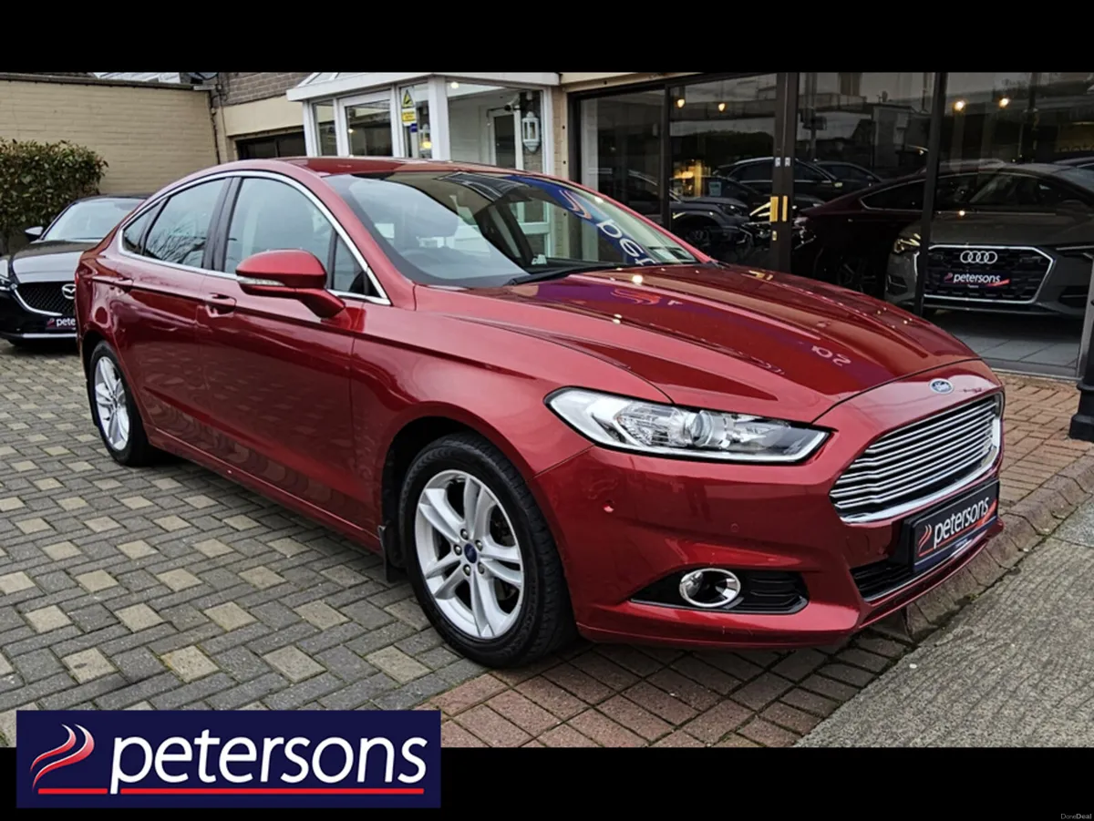 Ford Mondeo TITANIUM 5DR 1.5 TD 120PS M6 4DR - Image 3