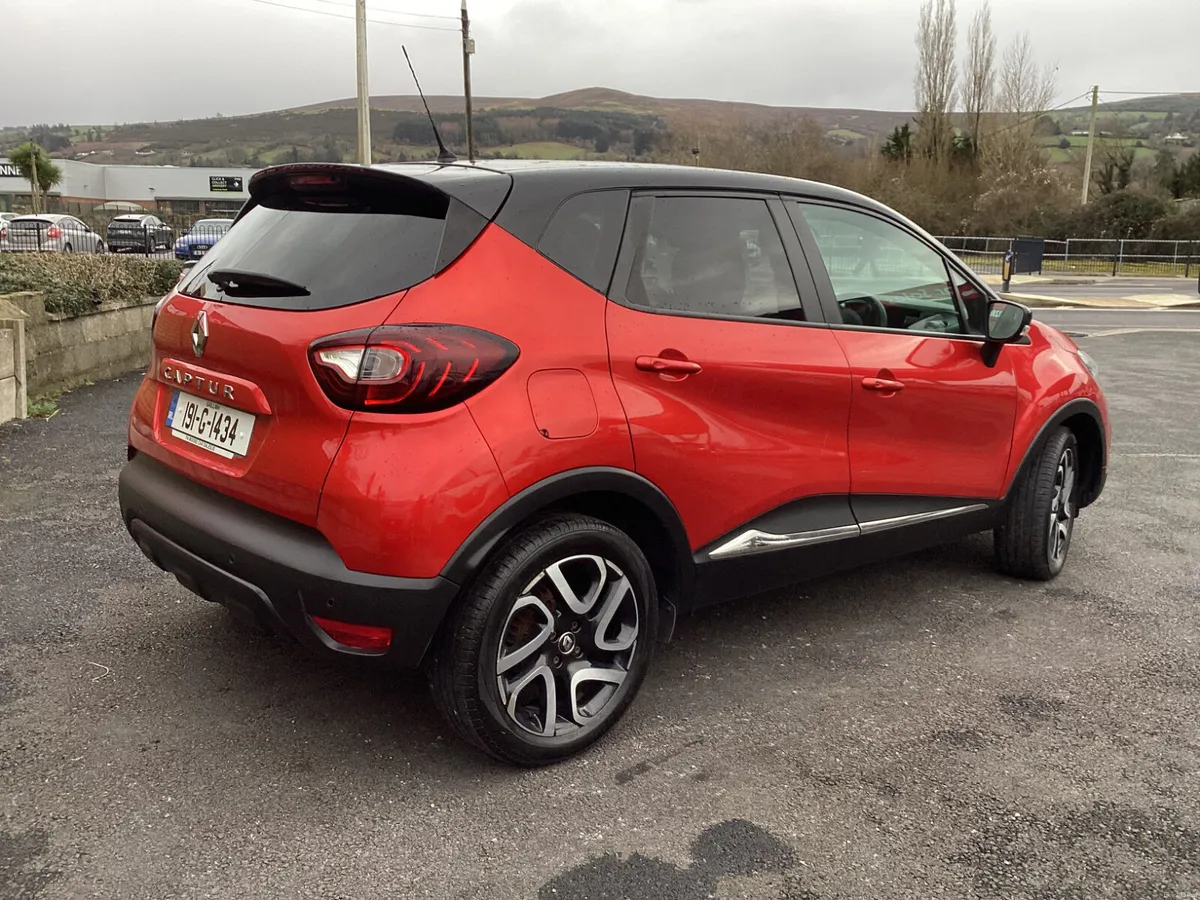 Renault Captur ** FROM €47 p/w * SAT NAV - Image 4