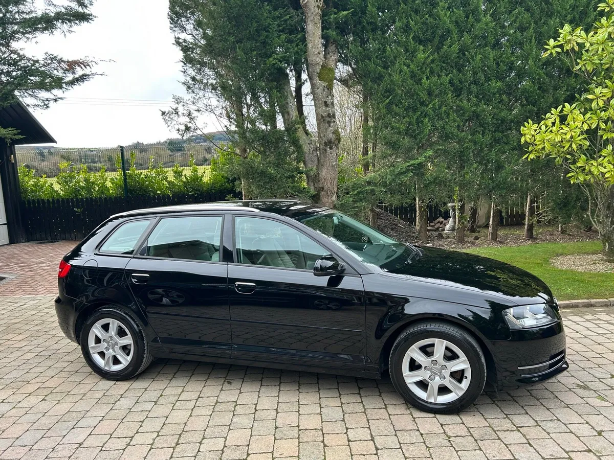 11 Audi A3 1.2 Automatic Sportback only 82km €7750 - Image 2