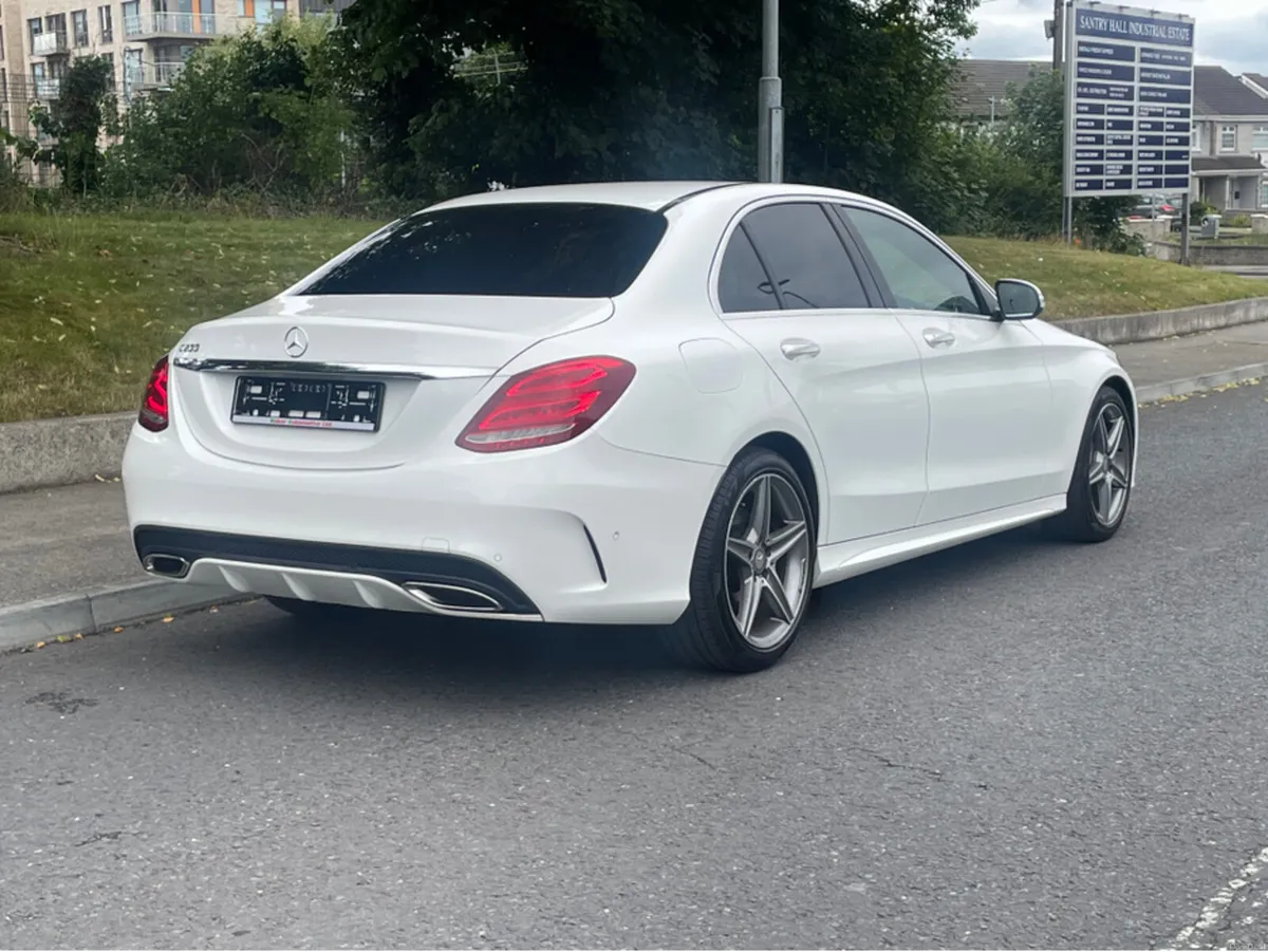 Mercedes-Benz C-Class C200 AMG line - Image 3