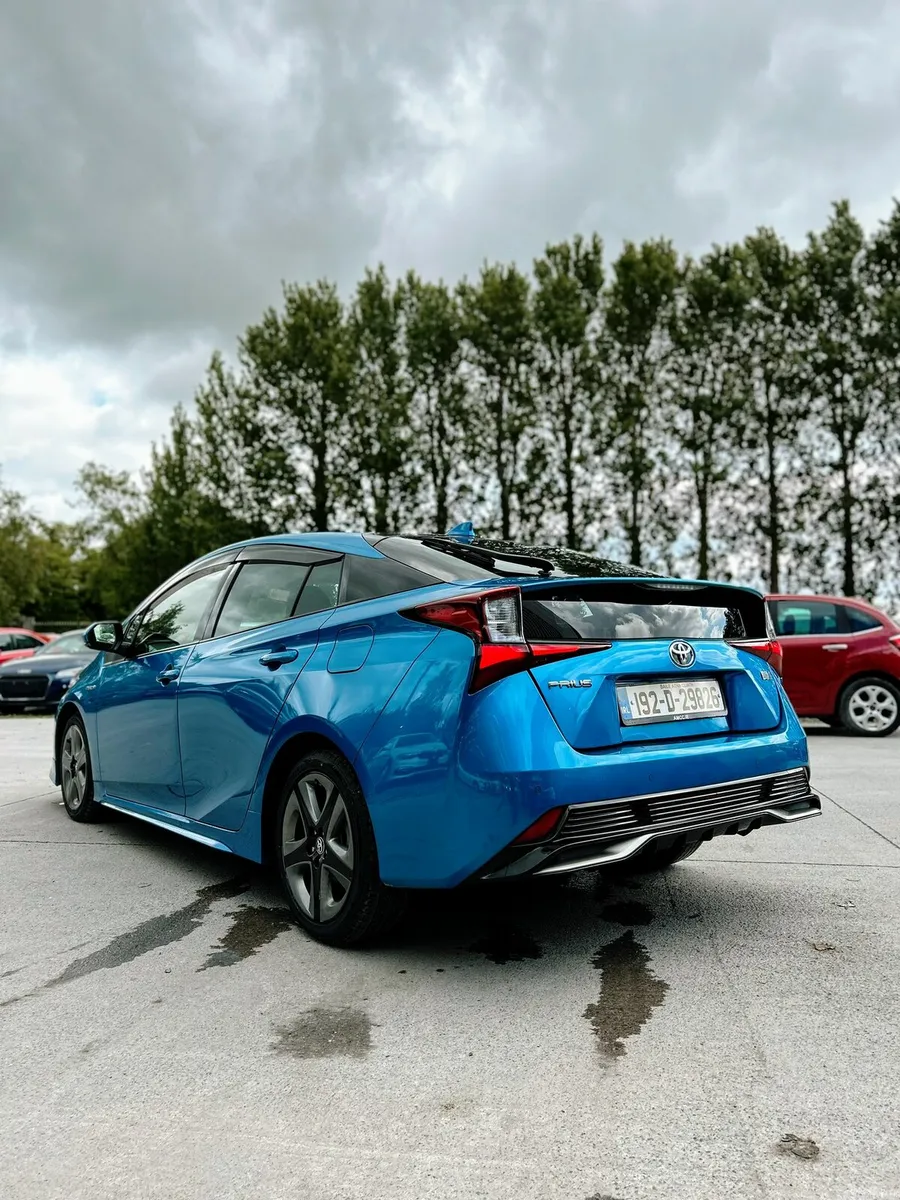 Toyota prius 2019 - Image 1