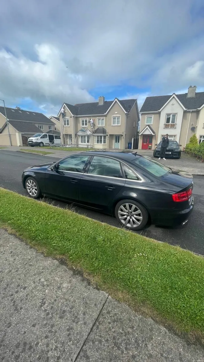 Audi A4 2010 - Image 4