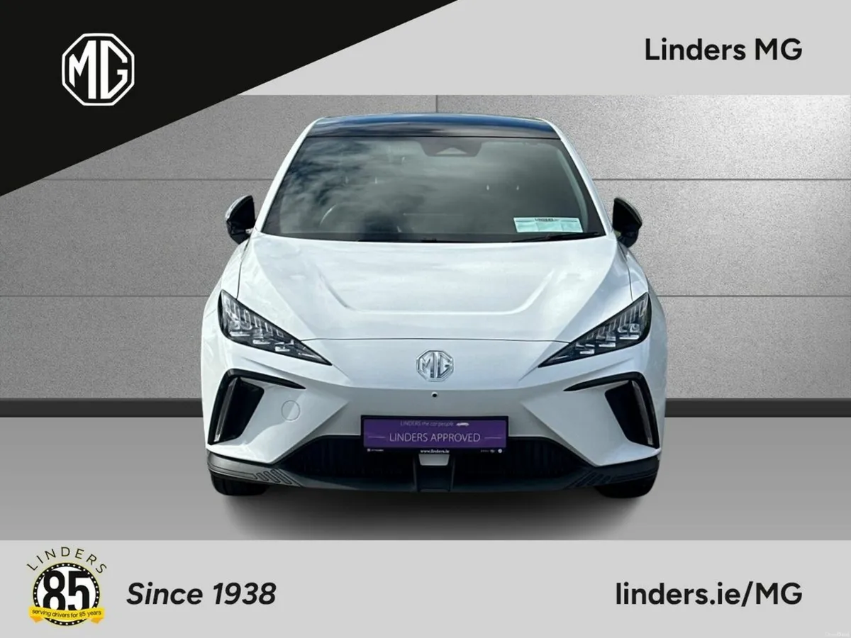 MG MG4 EV Long Range , Exclusive (435km Range) - Image 2
