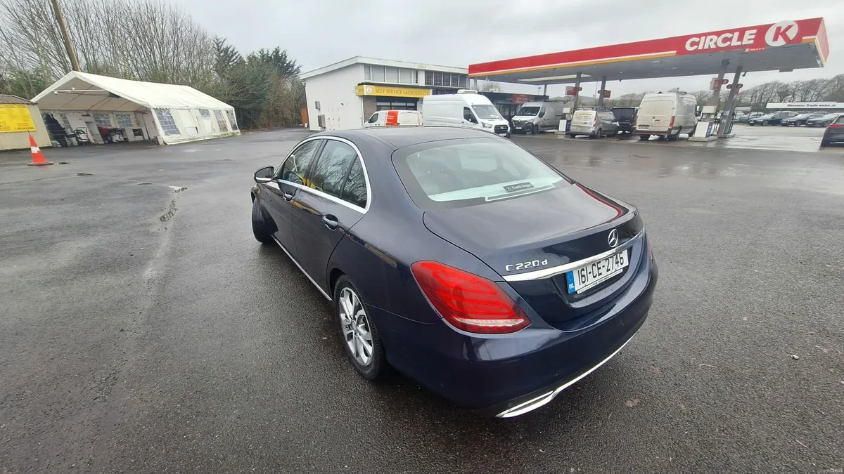 Mercedes-Benz C-Class 2016 - Image 4