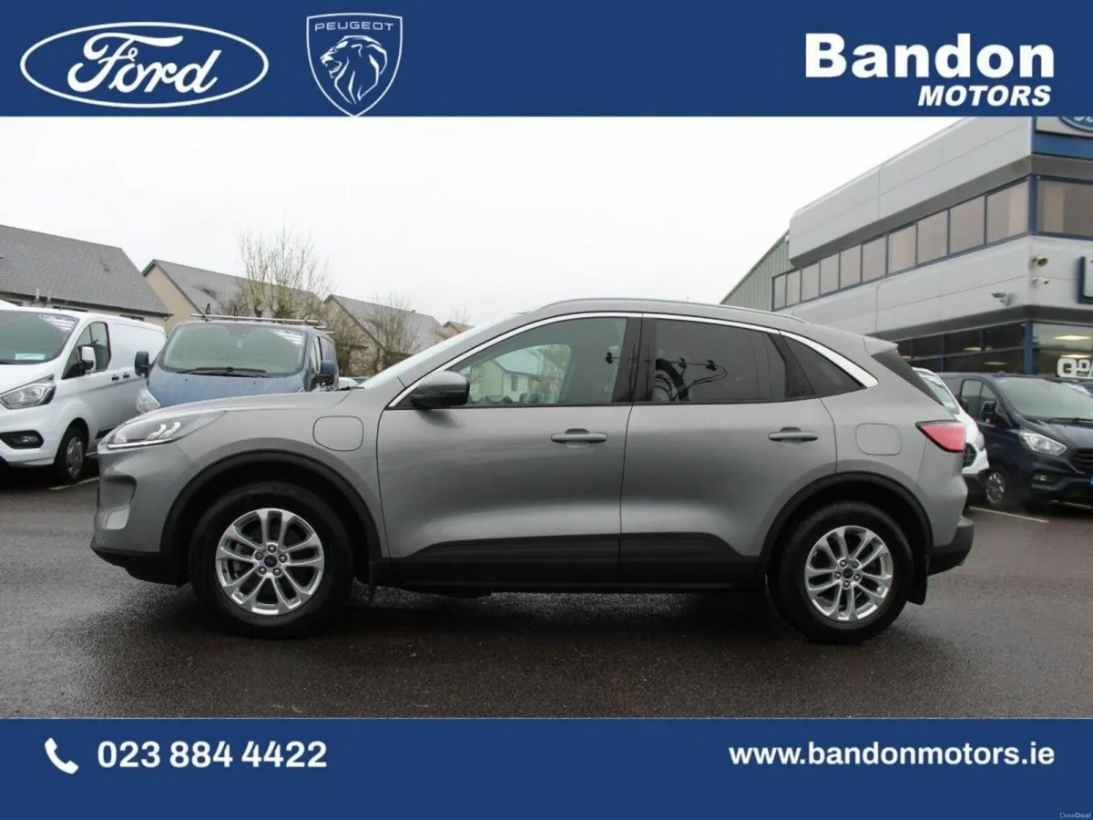 Ford Kuga 2.5 Duratec 225PS PHEV Titanium Auto - Image 3