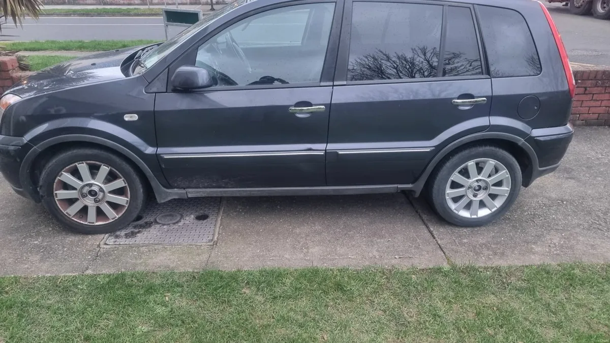 Ford Fusion 2009 - Image 3