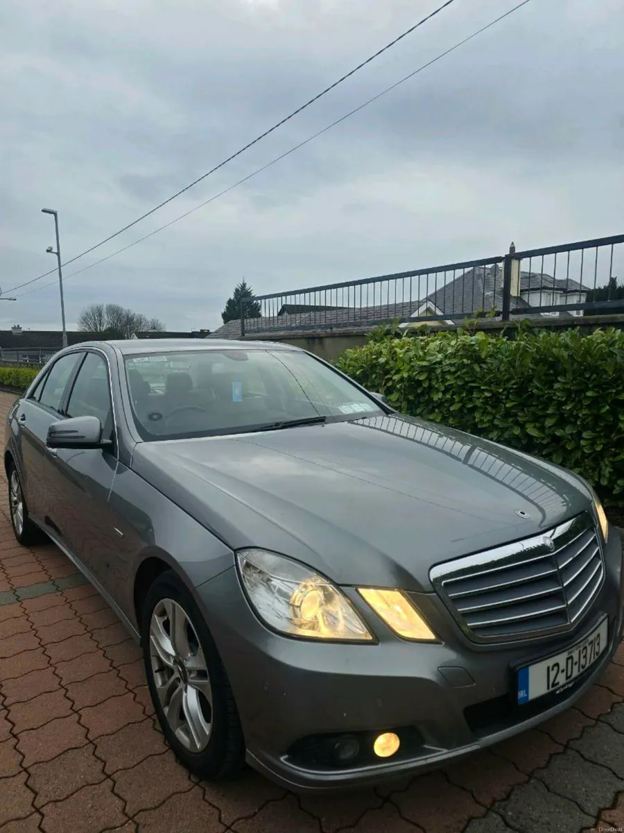 2012 Mercedes E220 Automatic  NCT - March.2027 - Image 2