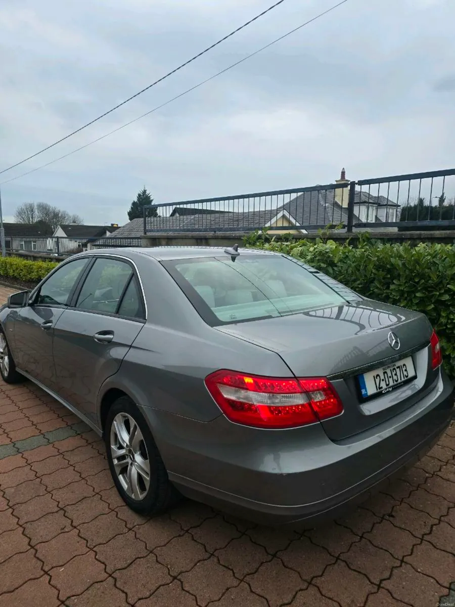 2012 Mercedes E220 Automatic  NCT - March.2027 - Image 3