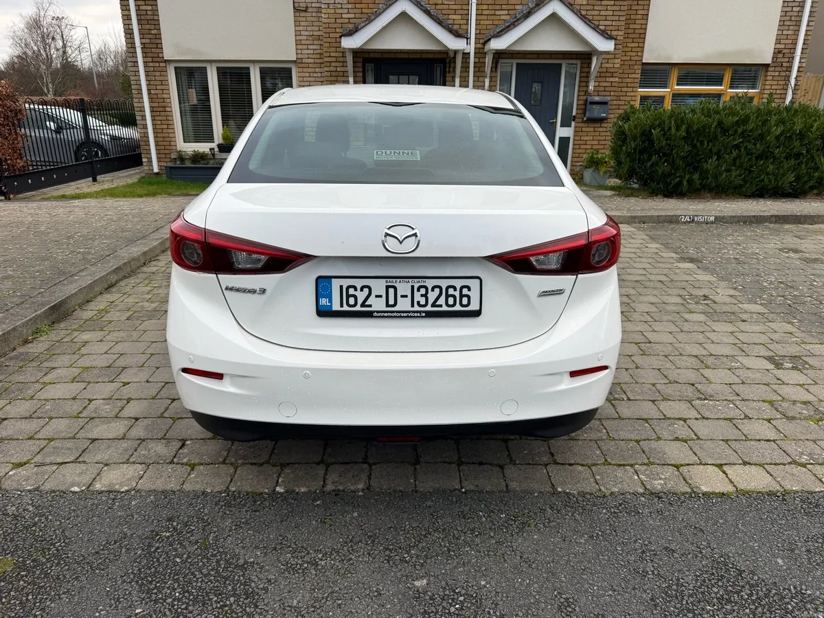 Mazda 3 - Image 2